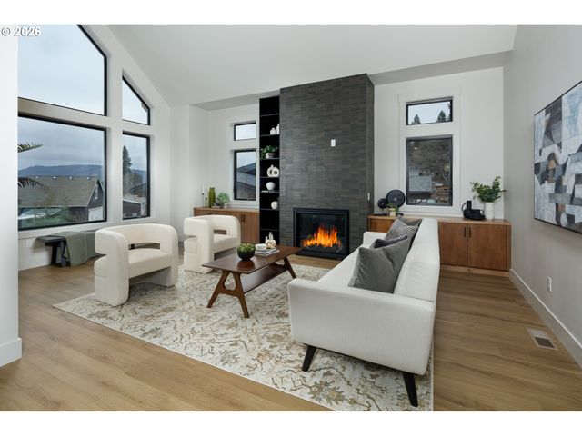 1116 Rock Creek Rd, Hood River, OR 97031