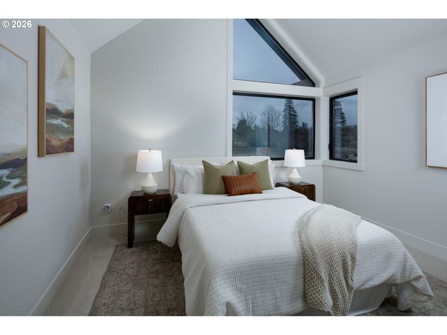 1116 Rock Creek Rd, Hood River, OR 97031