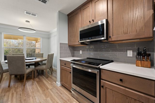 3137 Shoreline Drive, Burleson, TX 76028