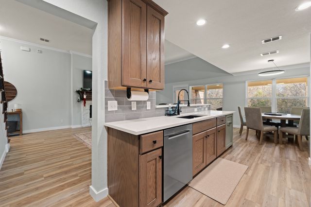 3137 Shoreline Drive, Burleson, TX 76028