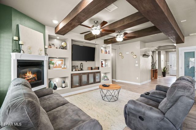 14272 John Scagno, El Paso, TX 79938