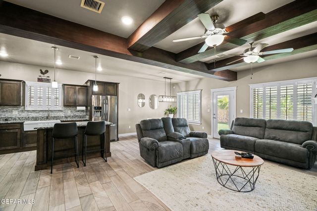 14272 John Scagno, El Paso, TX 79938