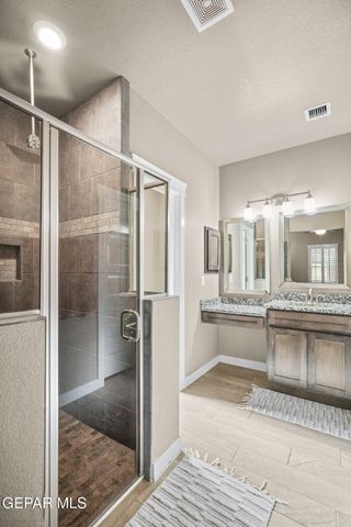 14272 John Scagno, El Paso, TX 79938