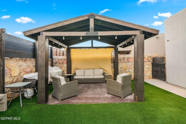 14272 John Scagno, El Paso, TX 79938