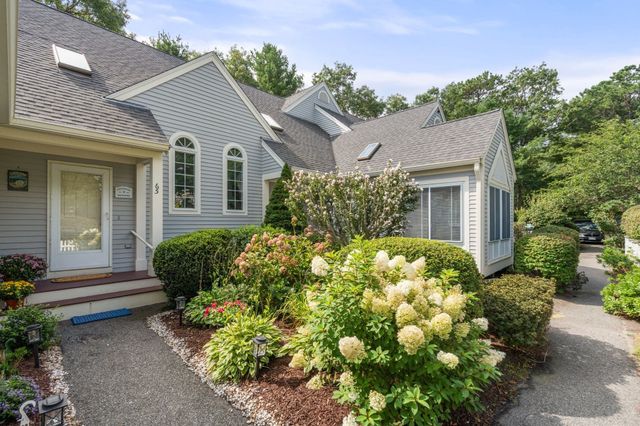 65 Blue Spruce Way 65, Mashpee, MA 02649