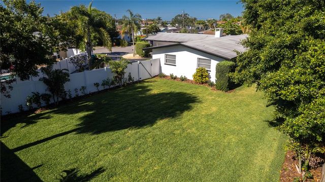 3997 MCKAY CREEK CIRCLE, Largo, FL 33770