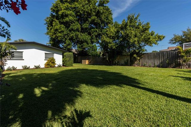 3997 MCKAY CREEK CIRCLE, Largo, FL 33770