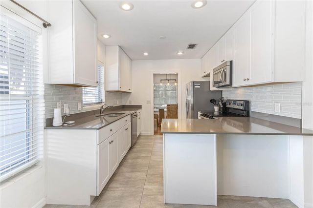 3997 MCKAY CREEK CIRCLE, Largo, FL 33770