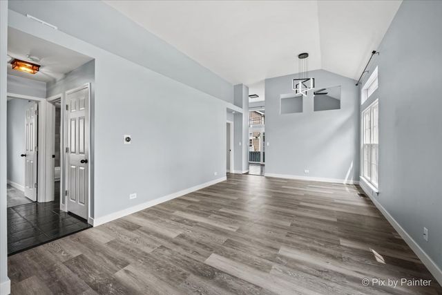 1601 Newgate Court, Gurnee, IL 60031