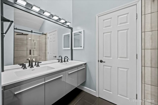 1601 Newgate Court, Gurnee, IL 60031
