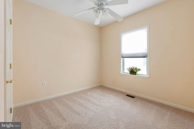 22 CHANTILLY PL, Fredericksburg, VA 22406