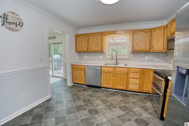 228 Loretta Dr, Ledbetter, KY 42058