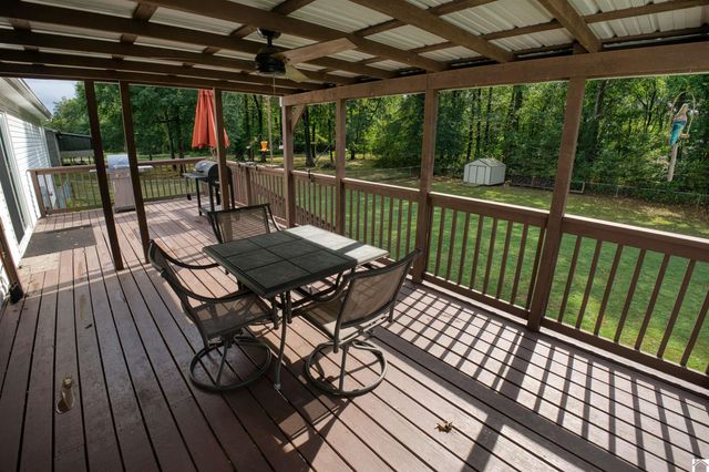 228 Loretta Dr, Ledbetter, KY 42058