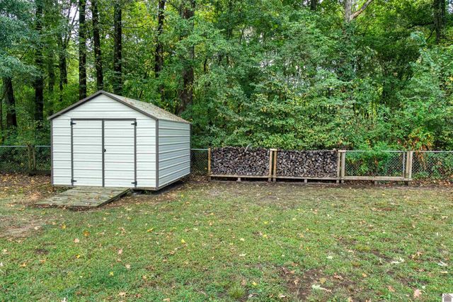 228 Loretta Dr, Ledbetter, KY 42058