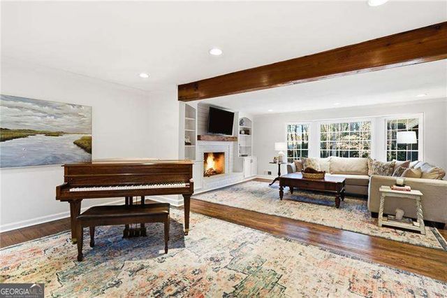 985 Hickory Oak Hollow, Roswell, GA 30075