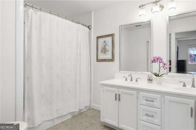 985 Hickory Oak Hollow, Roswell, GA 30075