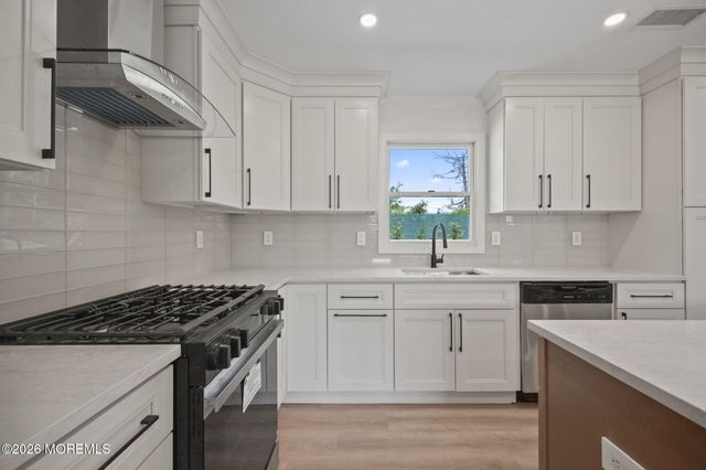 6 Judy Court, Old Bridge, NJ 08857