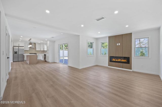 6 Judy Court, Old Bridge, NJ 08857