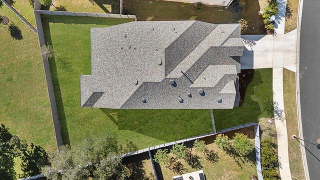 1020 Highcrest, Georgetown, TX 78628