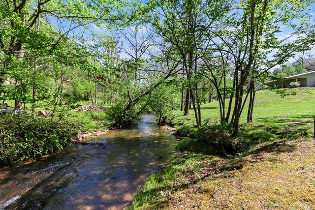 2445 Hanging Dog Road, Murphy, NC 28906
