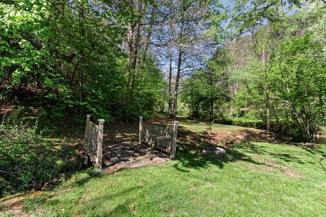 2445 Hanging Dog Road, Murphy, NC 28906