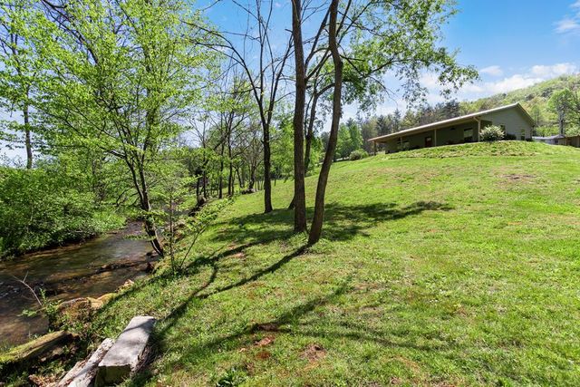 2445 Hanging Dog Road, Murphy, NC 28906