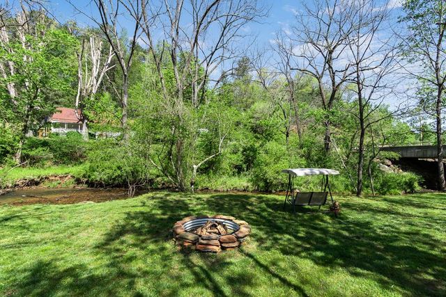 2445 Hanging Dog Road, Murphy, NC 28906