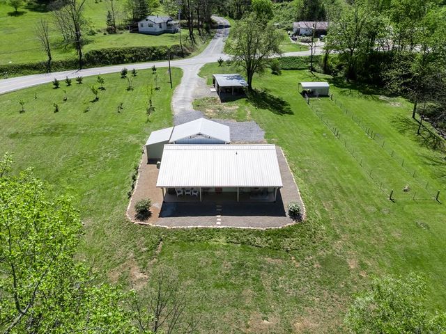 2445 Hanging Dog Road, Murphy, NC 28906