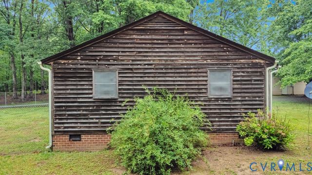 2715 Bethany Church Rd, Bumpass, VA 23024