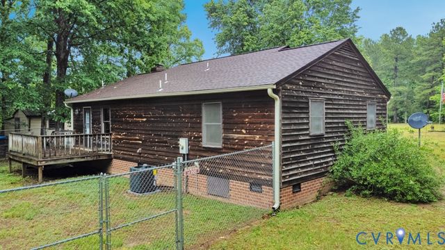 2715 Bethany Church Rd, Bumpass, VA 23024