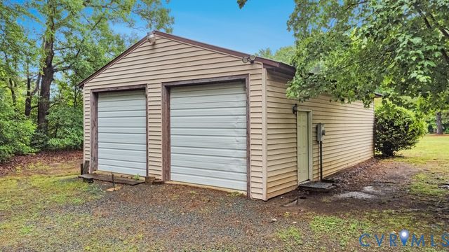 2715 Bethany Church Rd, Bumpass, VA 23024