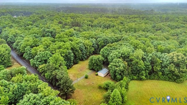 2715 Bethany Church Rd, Bumpass, VA 23024