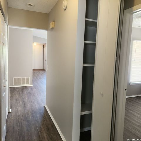 9851 Meadow Way, Converse, TX 78109