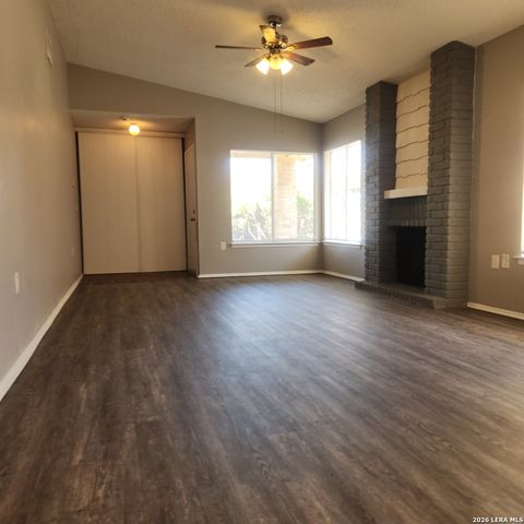 9851 Meadow Way, Converse, TX 78109