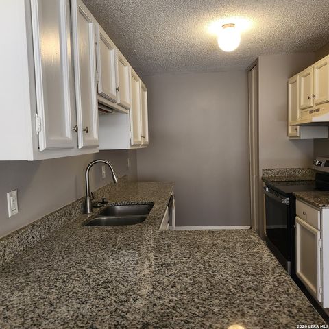9851 Meadow Way, Converse, TX 78109