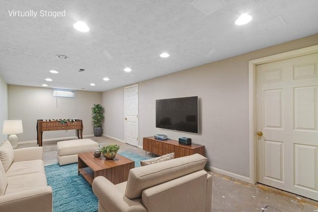 718 Sugar Court, Westerville, OH 43082