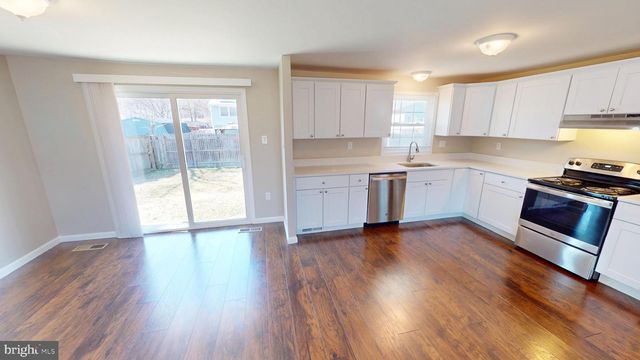 1616 DEBRA DR, Waldorf, MD 20601