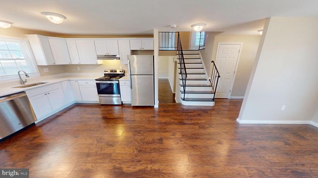 1616 DEBRA DR, Waldorf, MD 20601