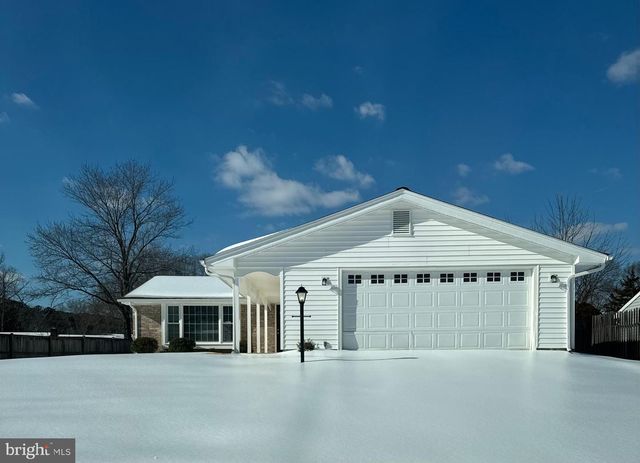 1616 DEBRA DR, Waldorf, MD 20601