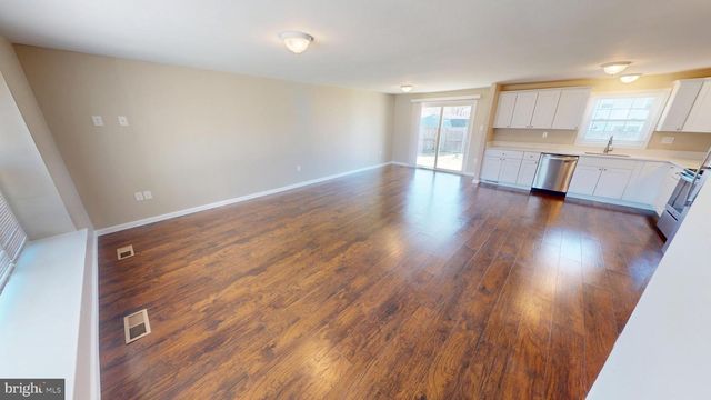 1616 DEBRA DR, Waldorf, MD 20601