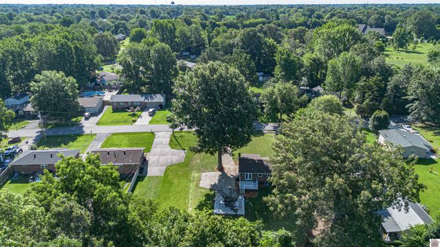 400 Longview Dr., Paducah, KY 42001