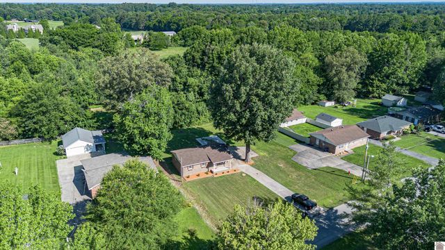 400 Longview Dr., Paducah, KY 42001
