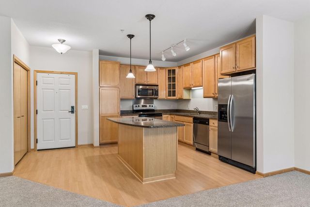 7100 Metro Boulevard 104, Edina, MN 55439