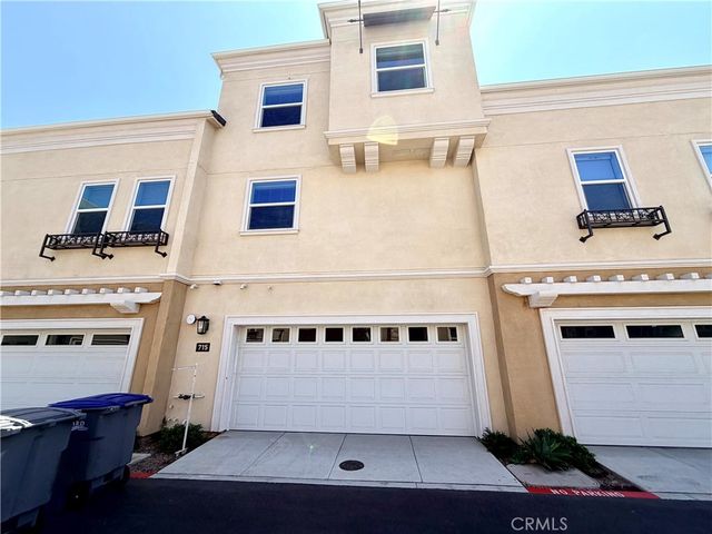 715 Winchester Drive, Oxnard, CA 93036