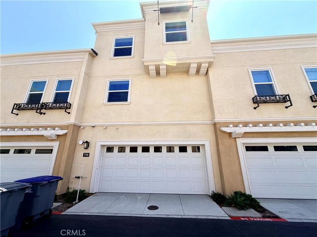 715 Winchester Drive, Oxnard, CA 93036