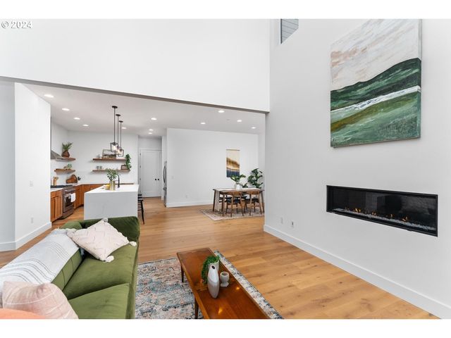 9316 Nw HARDY Ave, Portland, OR 97231