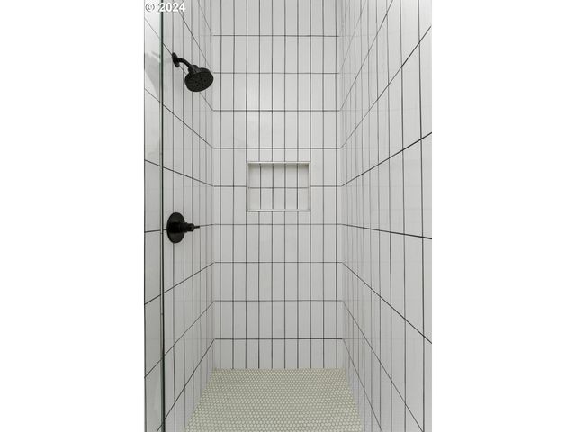 9316 Nw HARDY Ave, Portland, OR 97231