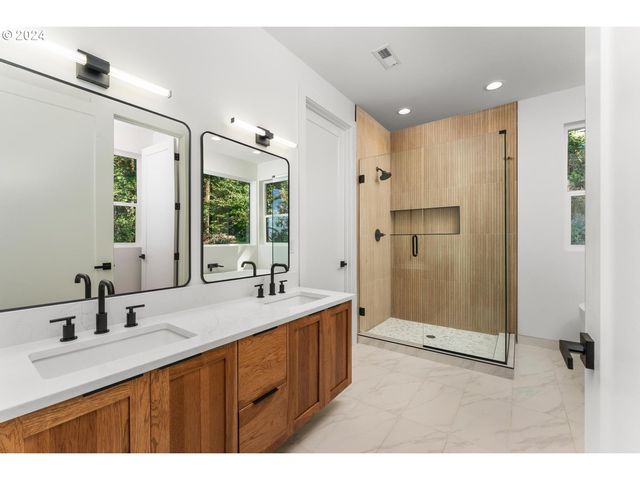 9316 Nw HARDY Ave, Portland, OR 97231