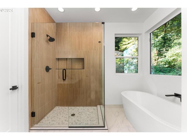 9316 Nw HARDY Ave, Portland, OR 97231