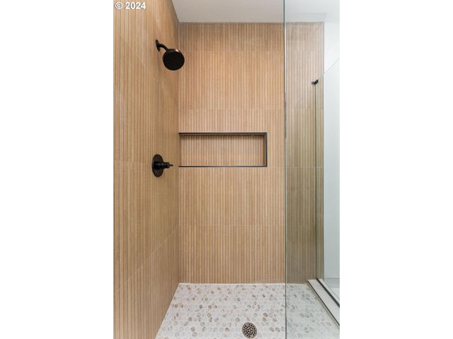 9316 Nw HARDY Ave, Portland, OR 97231